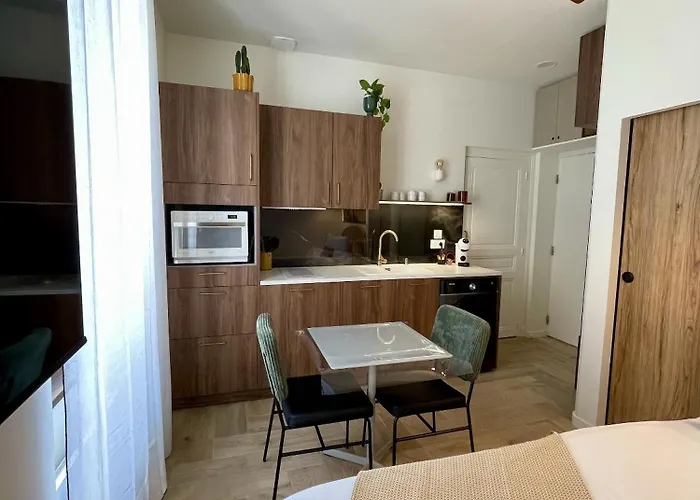 Le Moinet Fayard דירה